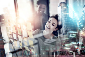 Interim Projektmanagement heißt für uns, Veränderung und Innovation zu ermöglichen, mit Risiken angemessen umzugehen und Menschen zu motivieren.